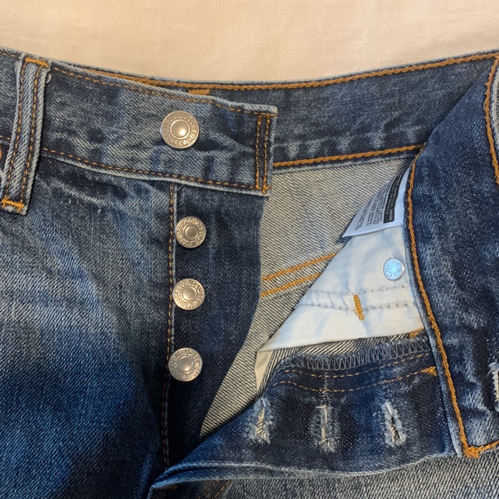 Levi’s Denim Shorts Button Fly - image 4